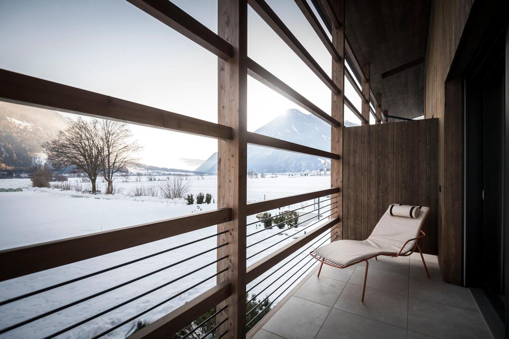 Ovina's Haus Apartment